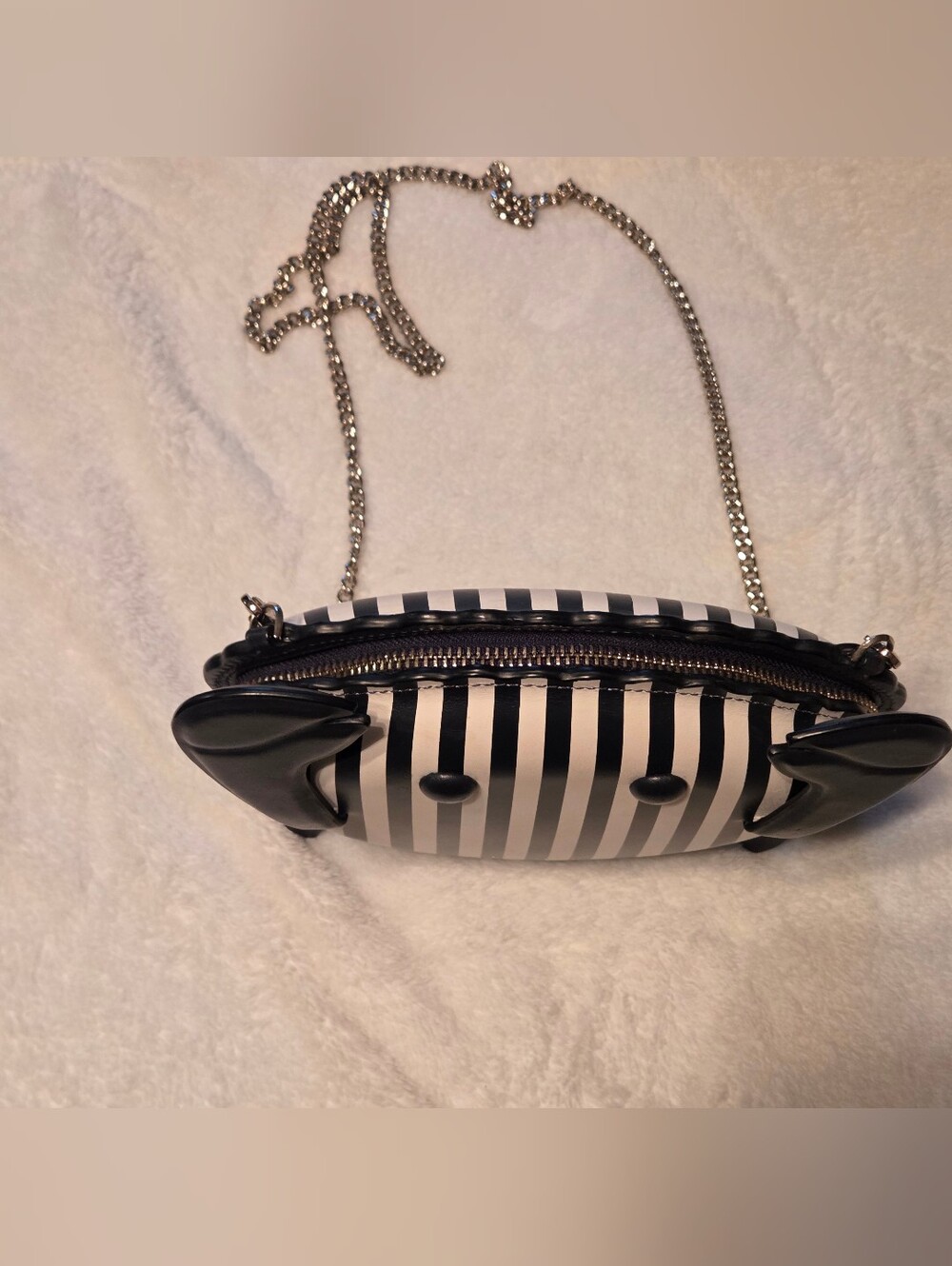 Kate Spade Crab Crossbody Purse, black and white striped, EUC - Picture 6 of 8